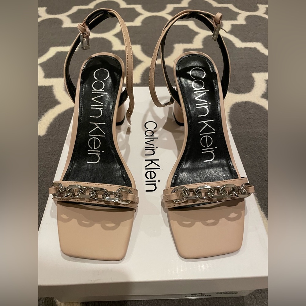 ✨👡NEW Calvin Klein Cartina Leather Heels Size 7.5M👡✨